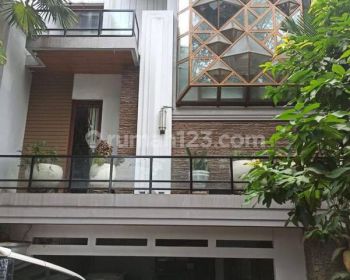 Jual Cepat Rumah Mewah di Kebayoran Baru, Posisi Hoek