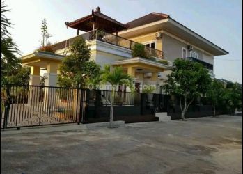 Dijual Rumah mewah Full Furnished Mangunharjo View Keren Tembalang Semarang
