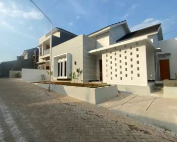Dijual super cepat rumah baru siap huni di Sawunggaling Banyumanik