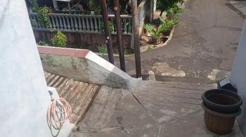 Rumah Tua Dalam Komplek di Pejaten Barat Pasar Minggu