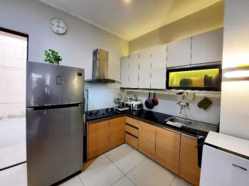 TERMURAH  JUAL - RUMAH SEMI FURNISH GREEN LAKE CITY TGR BANTEN