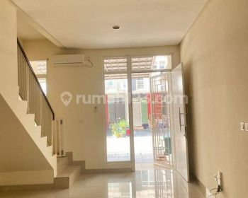 Sewakan rumah green lake city 2 lantai model minimalis