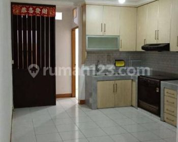 Rumah 2 Lantai Bebas Banjir di Permata Taman Palem