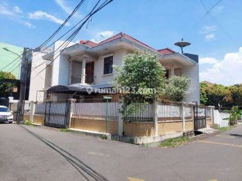 Disewa Rumah Sunter Taman Nyiur Lt 168 Posisi Hook Strategis Rapi Dan Siap Huni