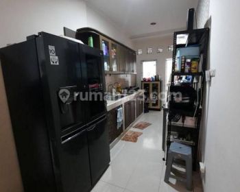 Rumah di Setiabudi regensi 2 Lantai SHM Bagus