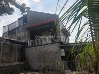 Rumah Bagus Semi Furnished SHM di Perkici, Tangerang Selatan
