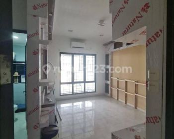 Rumah 2 Lantai di Cluster Aralia Harapan Indah 2 Bekasi