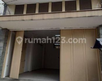 Sewa Ruko 2 Lantai Baru Lebar 5.5  meter di Jalan Kalipah Apo Bandung