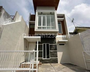 Rumah 2 Lantai Dekat Exit Toll Madyopuro Velodrome di Sawojajar 2