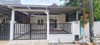 Disewakan Rumah di Bulevar Hijau Harapan Indah