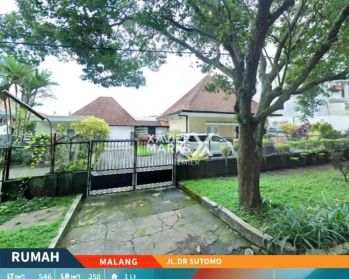 Dijual Rumah Klasik Harga Murah di Jalan Dr Sutomo Kota Malang
