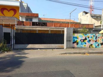 DIJUAL EX TOKO BANGUNAN PUSAT KOTA