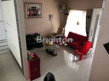 Rent Rumah: Rent Rumah: VILLA