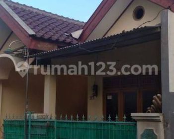Rumah Bagus Unfurnished SHM di Bojong Menteng, Bekasi