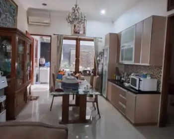 Rumah lux lingkungan nyaman jalan lebar di turangga buah batu