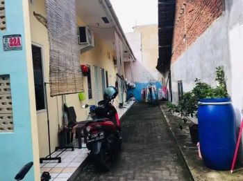 Kos kosan campur daerah siwalankerto