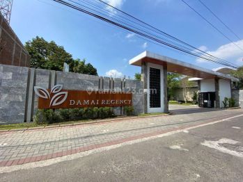 Rumah Modern One Gate di Jl Damai Utara Pasar Colombo