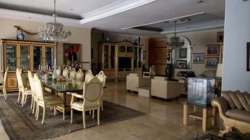 Jual cepat rumah di jln Teuku Umar Menteng