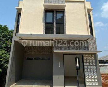 RUMAH 2 LANTAI TERMURAH DI DEPOK 5 MENIT JL RAYA BOGOR, DEKAT STASIUN KRL, DEKAT