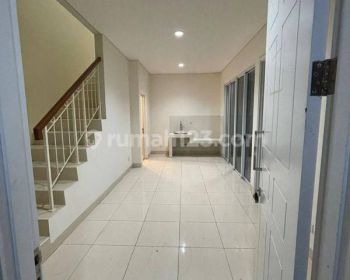 Rumah 2 Lantai Bagus di Vanya Park - Bsd City 
, Tangerang