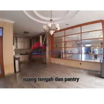 DISEWAKAN RUMAH GREEN GARDEN, KB JERUK, JAKARTA BARAT