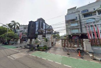 Disewakan Ruko 3,5 Lantai , Luas 225m2 di Patal Senayan