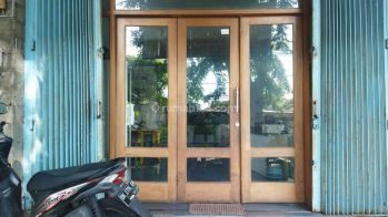 Dijual ruko premium di Renon