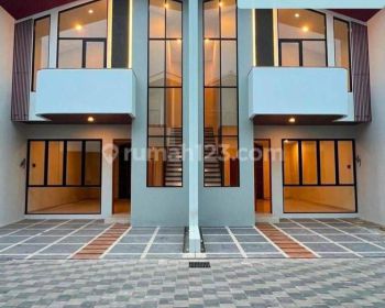 Rumah baru cantik 2 Lt di Jagakarsa Lt 74 m2 lb 140 m2 ada 3 kt 3 km ada AC, w,
