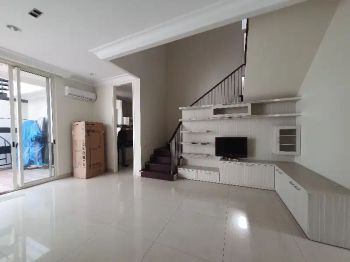 Sewa Rumah Minimalis Ritz Wood Pakuwon Indah