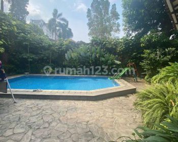 Di sewakan rumah di cipete