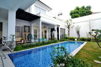 RUMAH DI MENTENG ~ LT/LB 763/800 ~ NEW ~ LUX ~  LOKASI PREMIUM