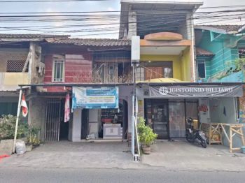 jual rumah induk plus kos-kosan belakang. ambarukmo plaza