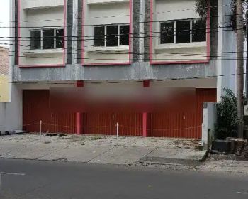 Ruko strategis 3lantai di jalan dr.supomo solo