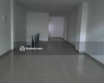 Disewakan harga murah Ruko Shibuya PIK 3Lt posisi bagus 88jt/th