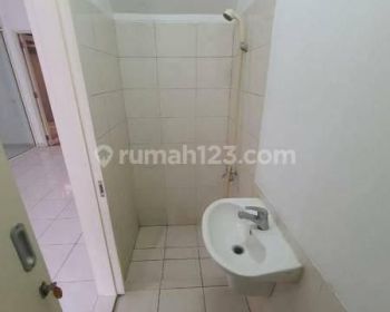 Di PASTI CUAN. COCOK BUAT SHOWROOM. RUANG USAHA LUAS BESAR Di Wilayah Komersial