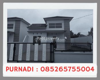 Dijual Rumah Bonus Pagar Keliling , Tanah Luas , Dekat Pusat Kota