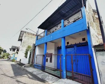 Kost 2 Lantai pusat Kampus dan Sekolah di Jebres Surakarta (TN-AB)