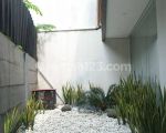 thumbnail-rumah-2-lantai-furnished-di-jalan-joe-kelapa-tiga-1