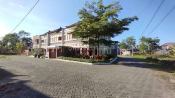 Tanah Jakal Kaliurang SHM Dalam Perumahan Akses Dekat Jalan Raya