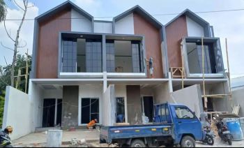 RUMAH EXCLUSIFE DI JAK-BAR MERUYA dkt Kebun Jeruk/Puri Indah