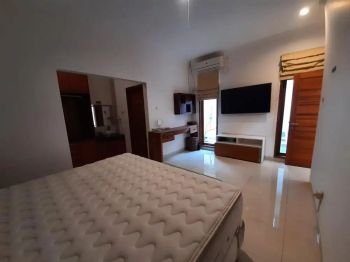 SELL/RENT (Long Term) Rumah Terawat di Jl. Palagan