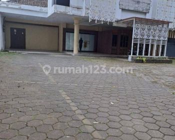 Disewakan Ruang Usaha Strategis di Bandung Utara