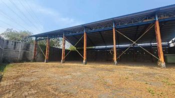 Gudang Luas di Kebomas, Desa Sekardadu Gresik