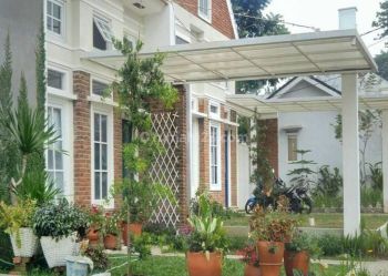 Rumah Baru Gaya Belanda di Cinunuk Bandung Timur