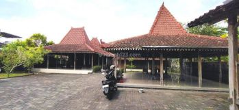 Rumah Joglo Dekat Candi Mendut, Mungkid, Magelang