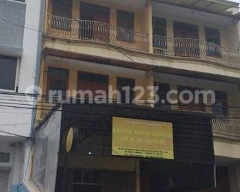 Ruko muara karang jalan utama