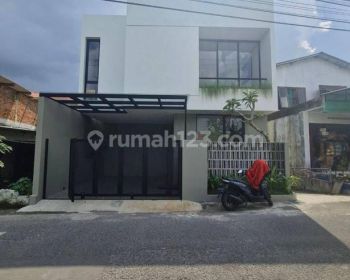 Rumah Baru Modern 2 Lantai Furnish Seputar JL. Palagan Km. 8