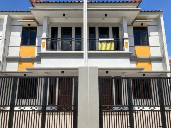 Dijual Rumah Baru Cakep Banget 2 Lantai Harga Miring