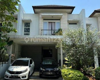 Rumah 2 Lantai Bagus di Serenia Hills Lebak Bulus,