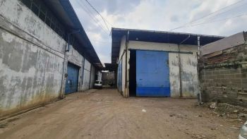 Gudang multifungsi strategis di Holis Bandung